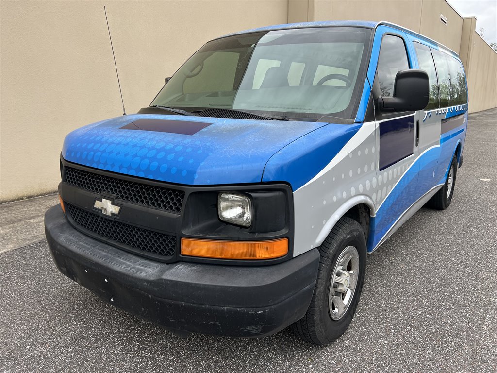 2005 Chevrolet Express Cargo Base's photo