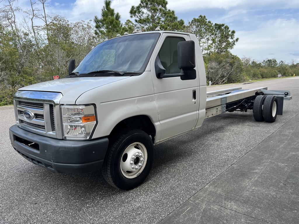 2011 Ford Econoline's photo