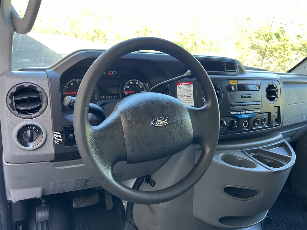 2011 Ford Econoline - Photo 27