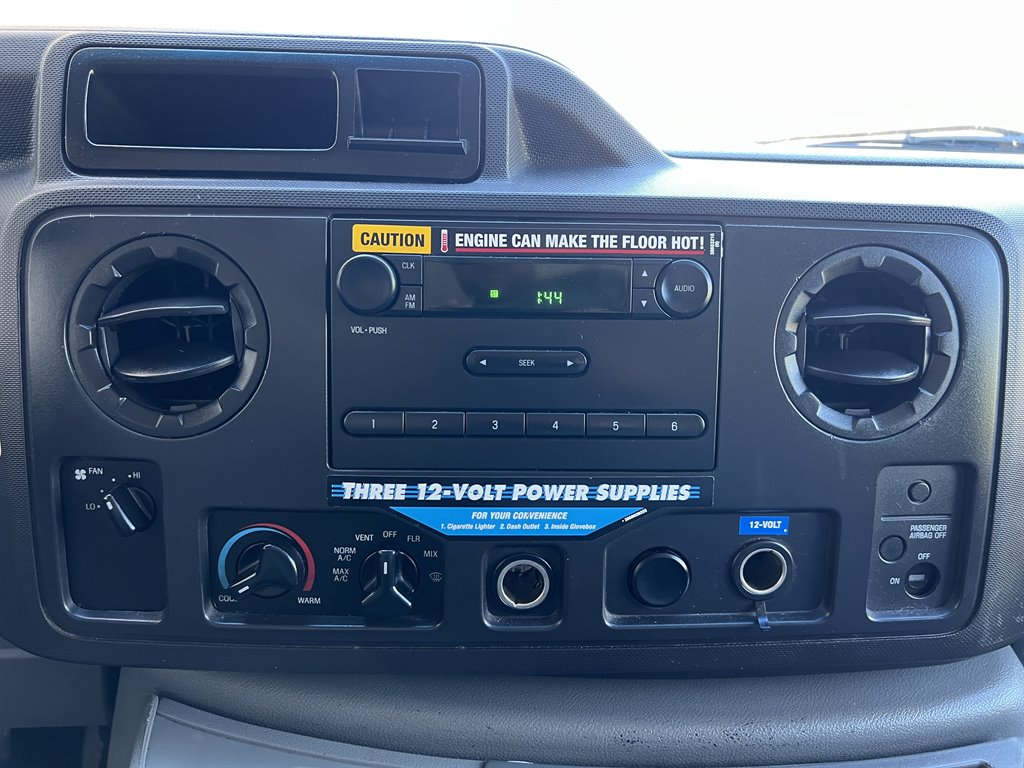 2011 Ford Econoline - Photo 30