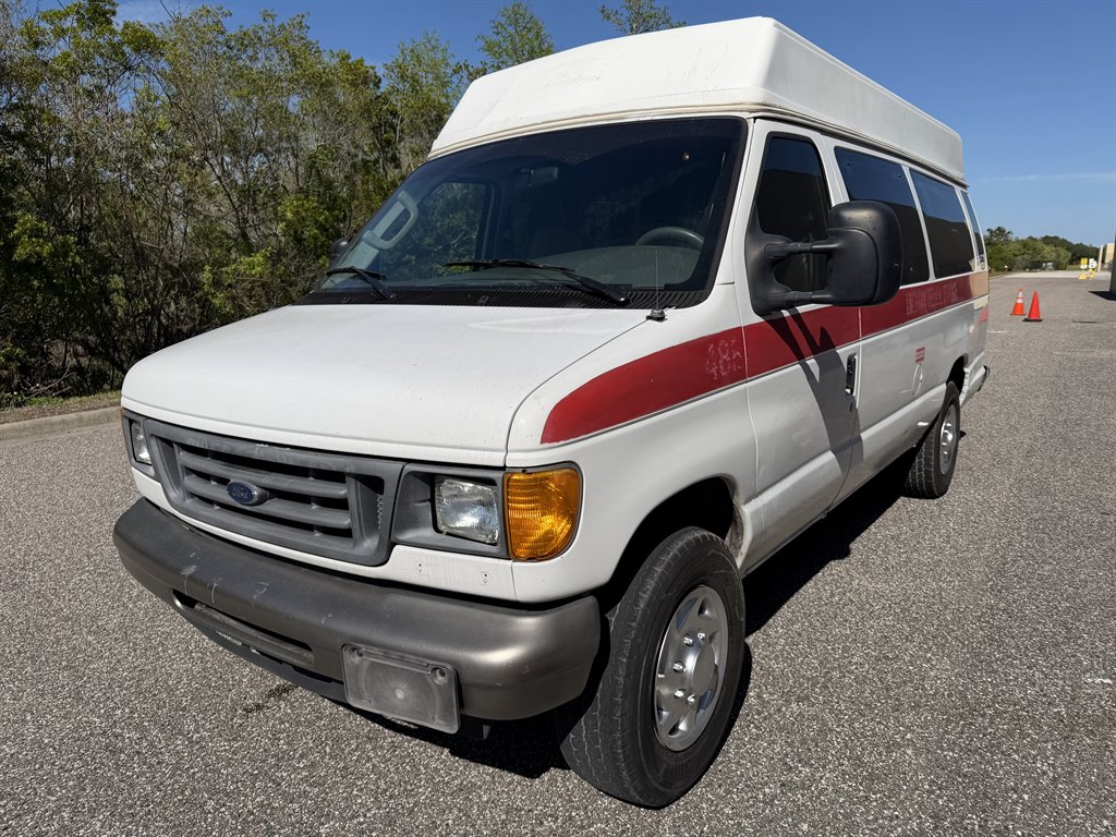 2007 Ford E-Series E-250 Extended's photo