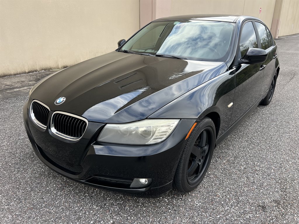 2011 BMW 3 Series 328i's photo