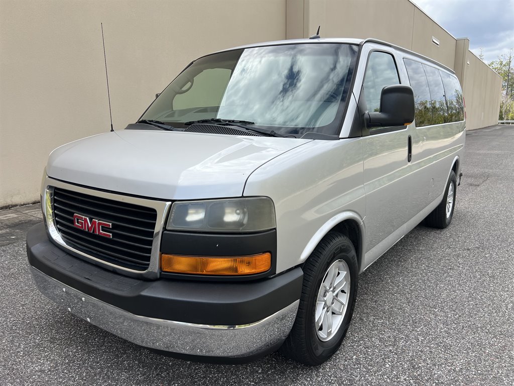 2012 GMC Savana LS's photo