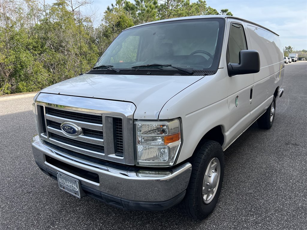 2012 Ford E-Series Econoline Van Commercial's photo