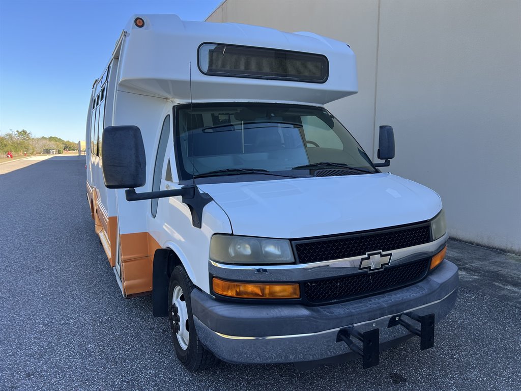 2013 Chevrolet Express G4500 - Photo 6
