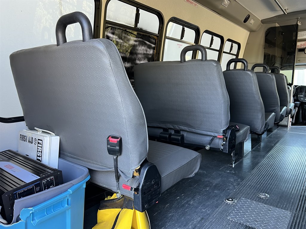 2013 Chevrolet Express G4500 - Photo 44