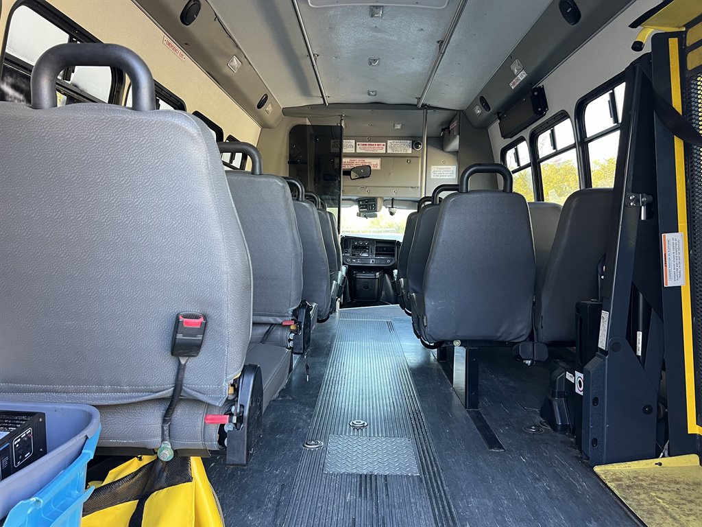 2013 Chevrolet Express G4500 - Photo 42