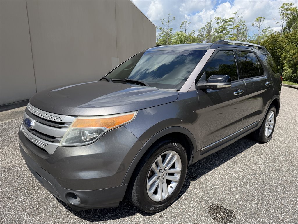2011 Ford Explorer XLT 4x4's photo