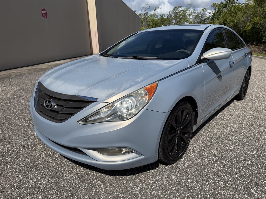 2011 Hyundai Sonata's photo