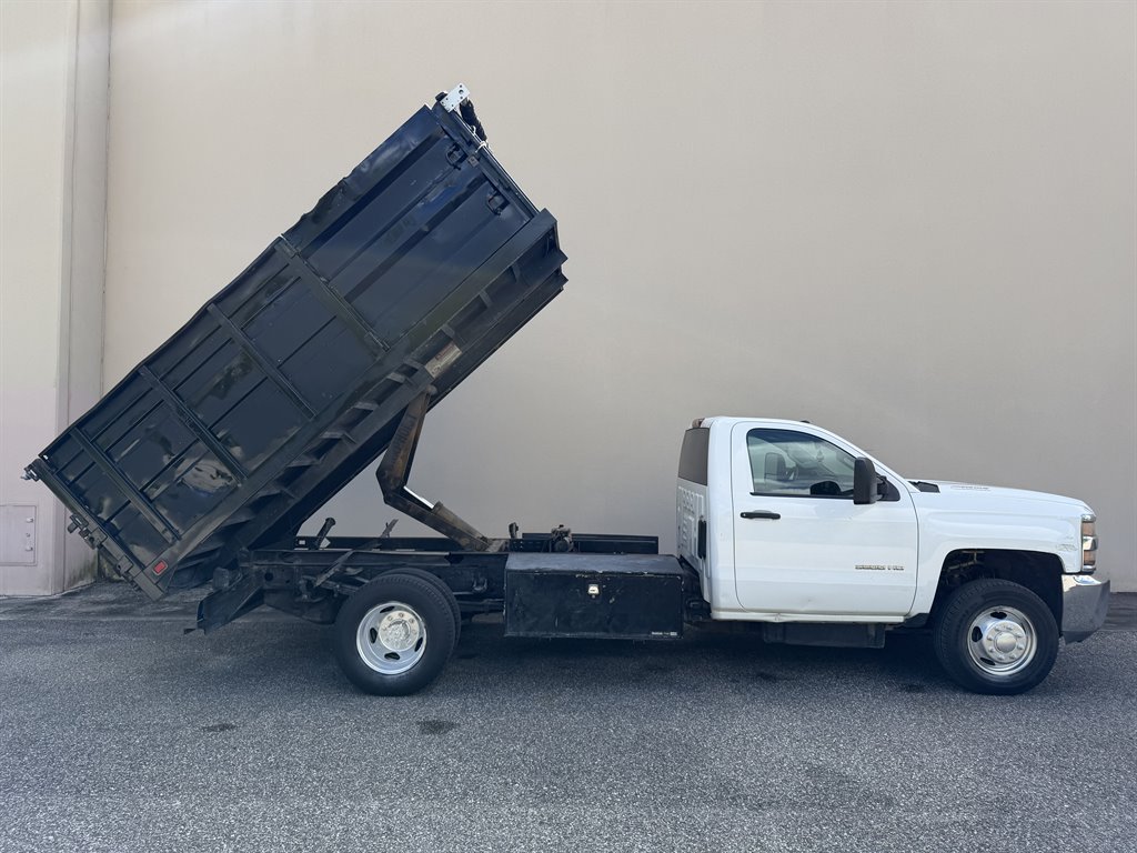 2015 Chevrolet Silverado 3500 Chassis Cab